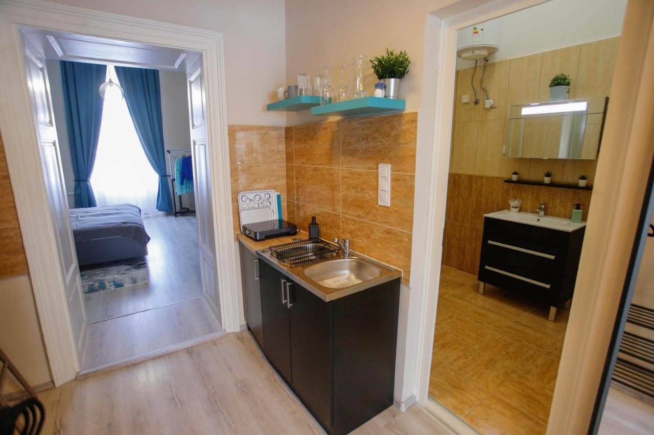 Uránia Apartmanház Eger Exterior foto