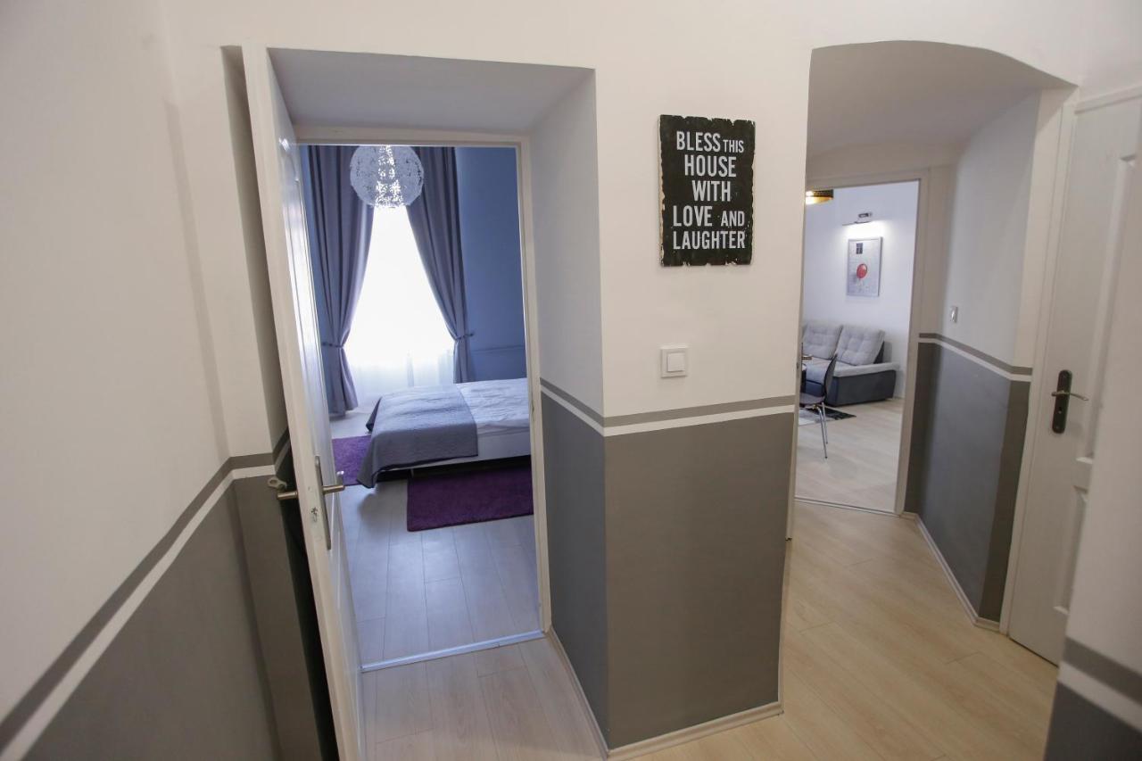 Uránia Apartmanház Eger Exterior foto