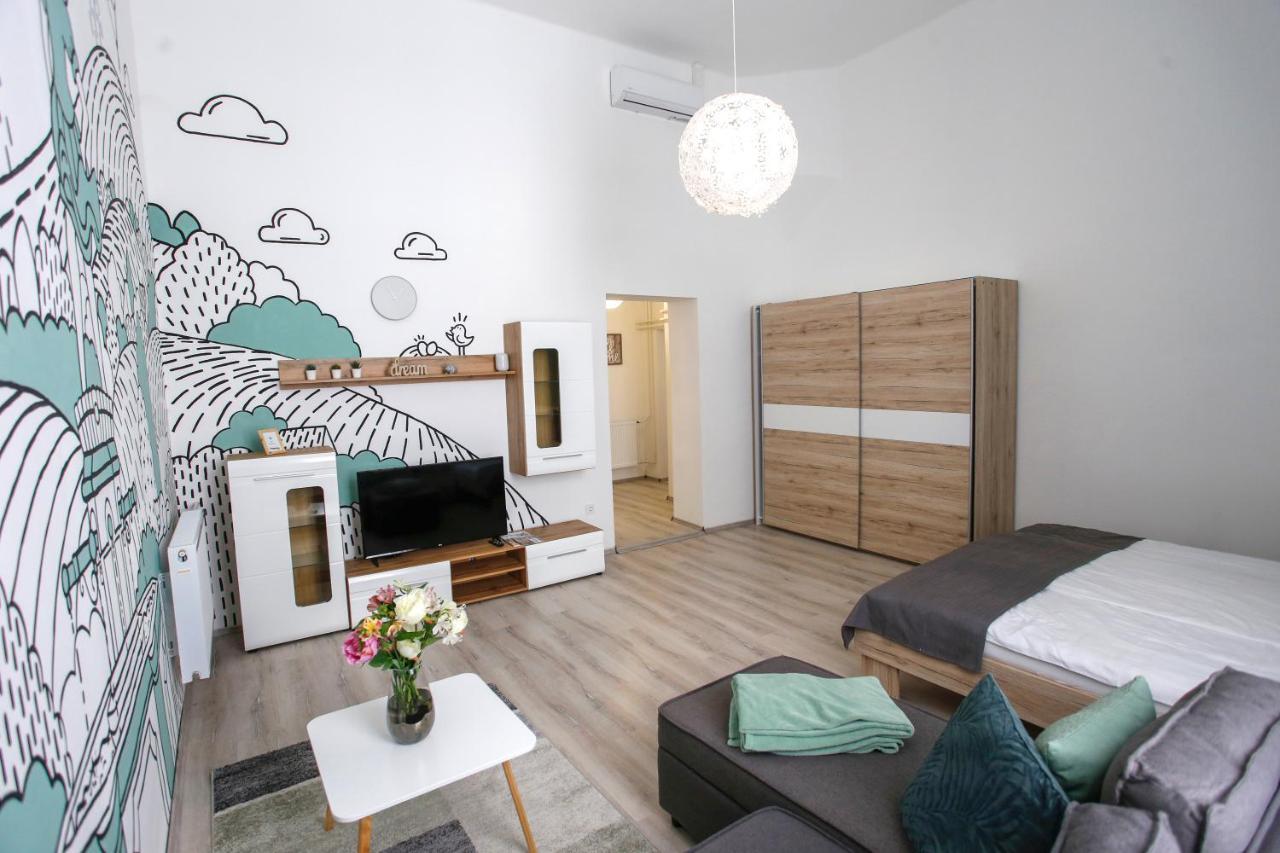 Uránia Apartmanház Eger Exterior foto
