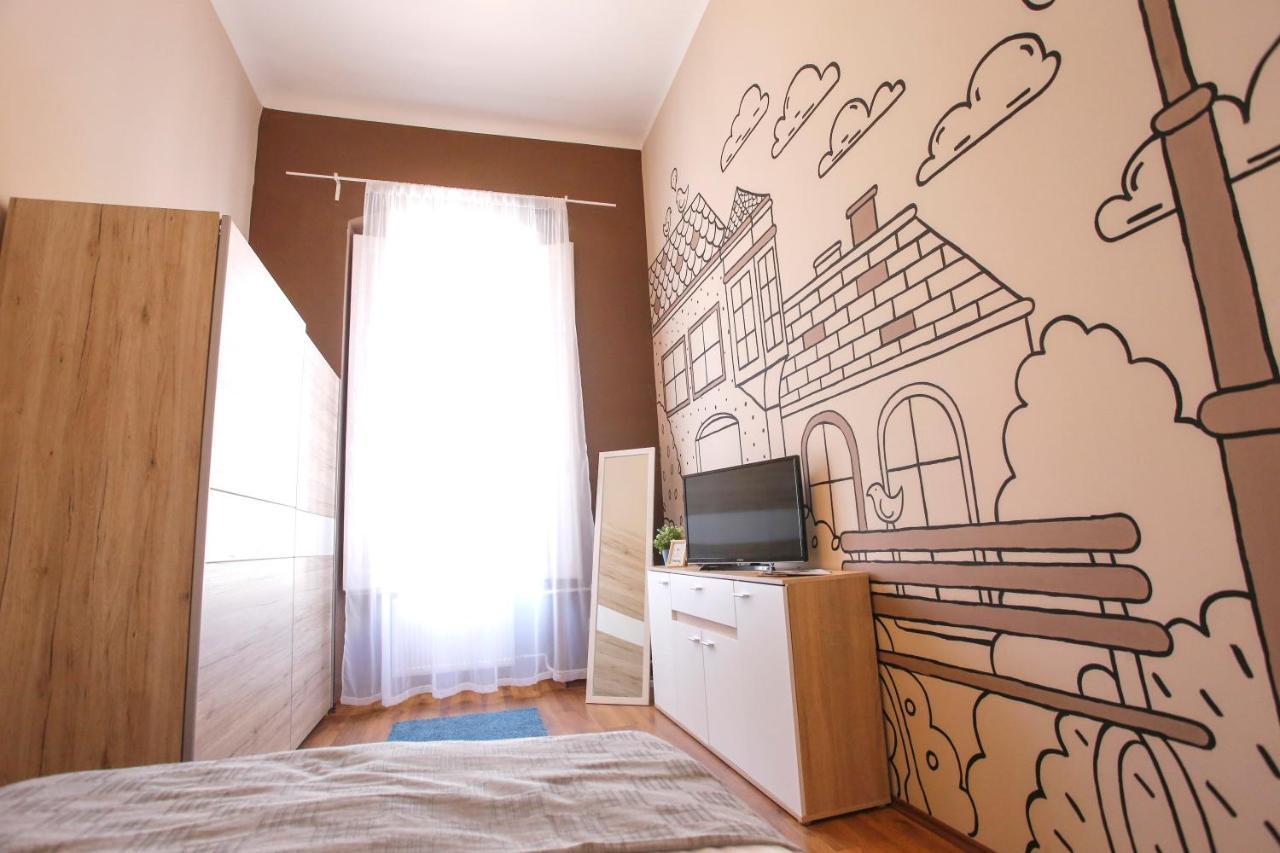 Uránia Apartmanház Eger Exterior foto