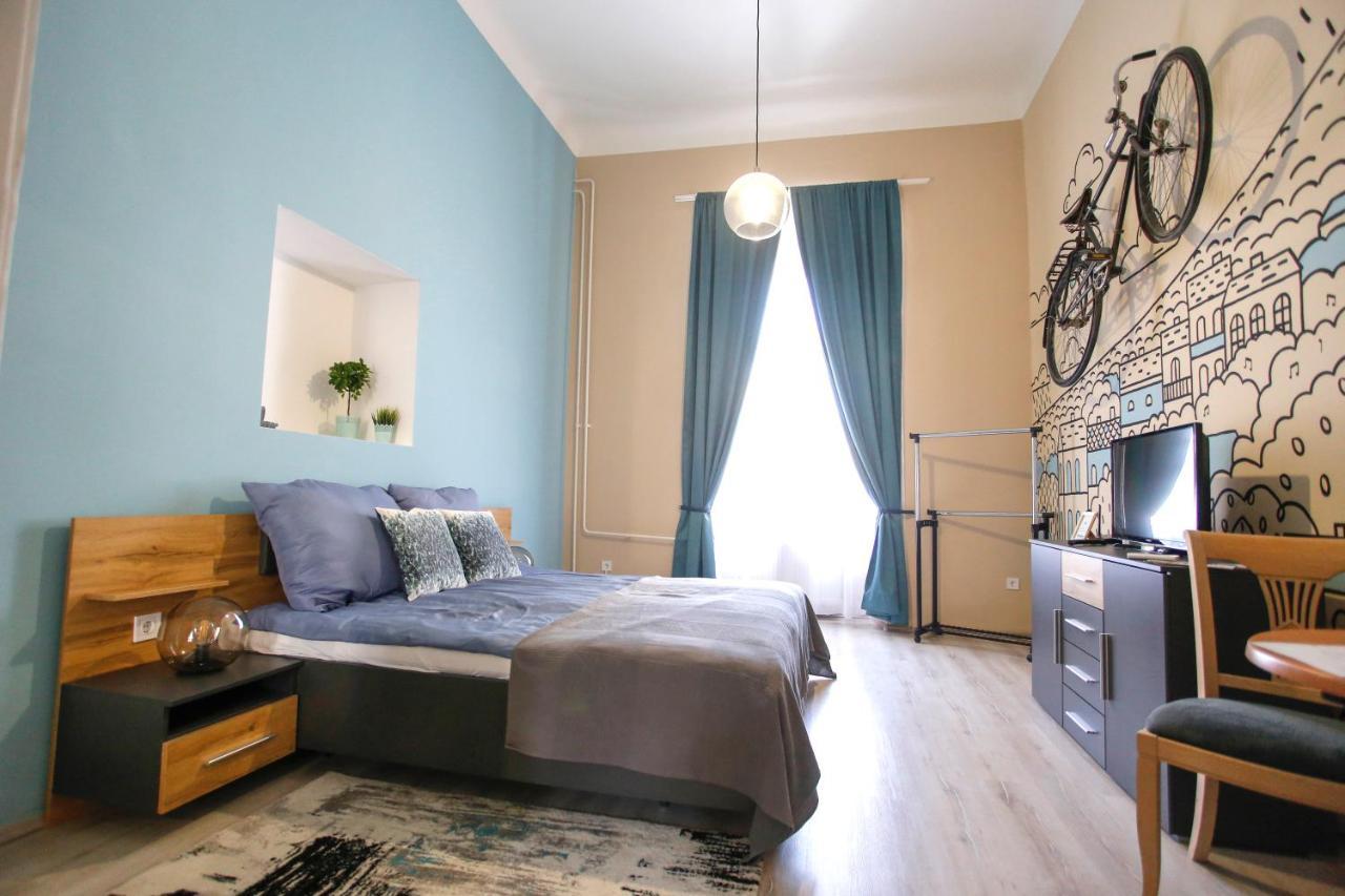 Uránia Apartmanház Eger Exterior foto