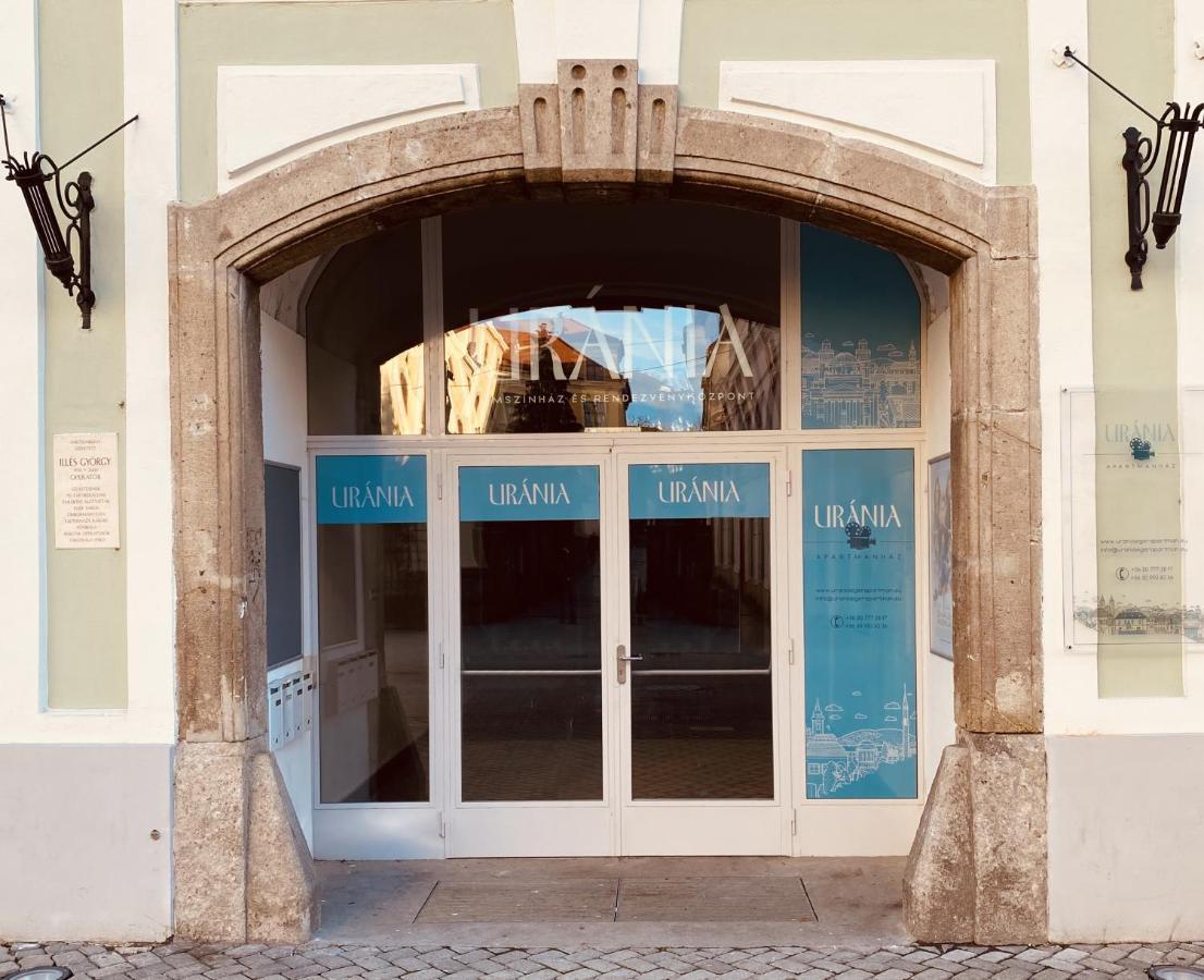 Uránia Apartmanház Eger Exterior foto